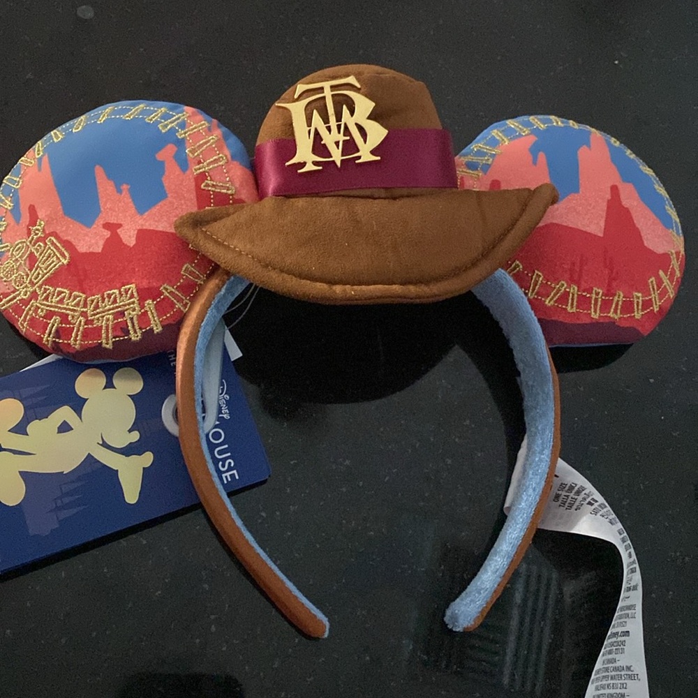 NWT Disney Limited Edition Big Thunder Mountain Railroad Mickey Mouse Ears